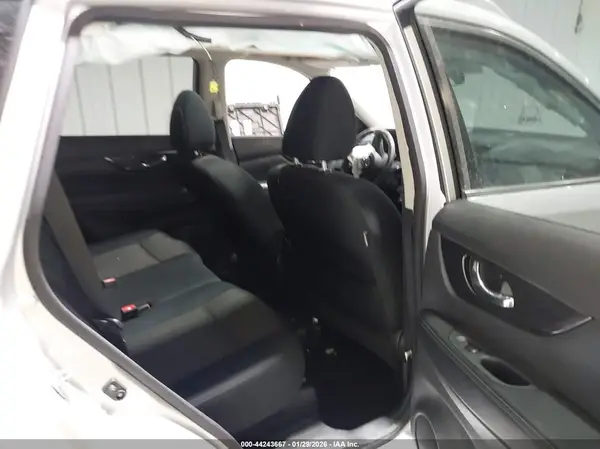5N1AT2MV4HC896497 2017 NISSAN ROGUE - Image 8