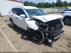 5N1AT2MV4JC700628 2018 NISSAN ROGUE