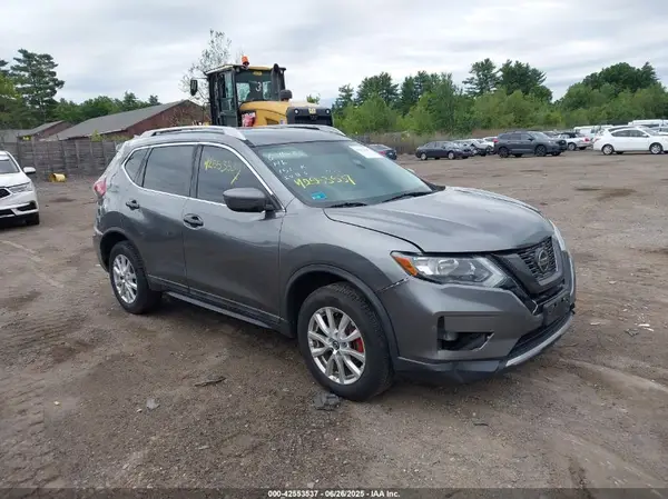 5N1AT2MV4JC704176 2018 NISSAN ROGUE - Image 1