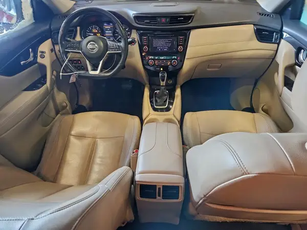 5N1AT2MV4JC704727 2018 NISSAN ROGUE - Image 8
