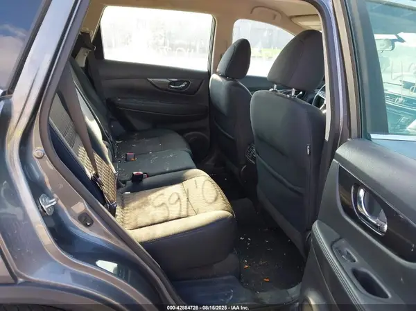 5N1AT2MV4JC706395 2018 NISSAN ROGUE - Image 8