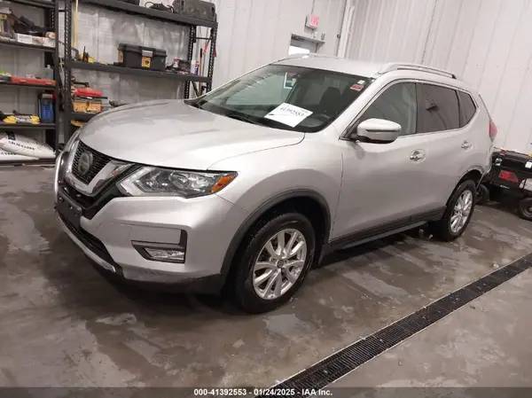 5N1AT2MV4JC712956 2018 NISSAN ROGUE - Image 2