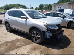 5N1AT2MV4JC713671 2018 NISSAN ROGUE