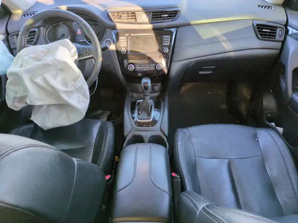 5N1AT2MV4JC715145 2018 NISSAN ROGUE - Image 8