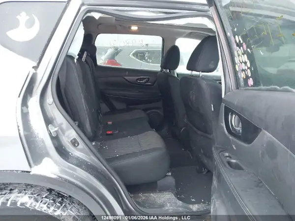 5N1AT2MV4JC715551 2018 NISSAN ROGUE - Image 8