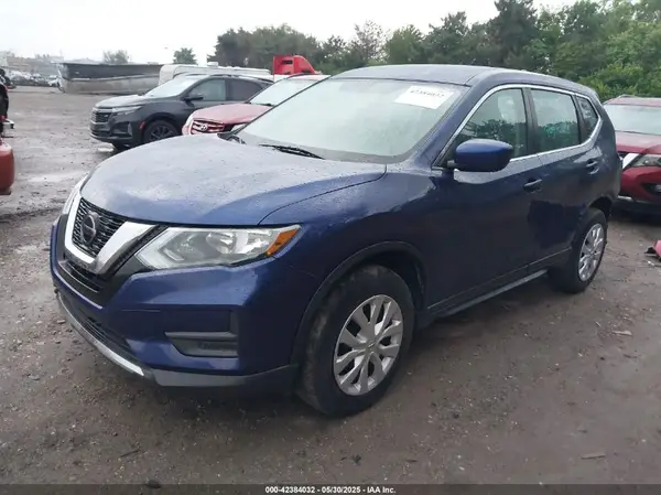 5N1AT2MV4JC717509 2018 NISSAN ROGUE - Image 2
