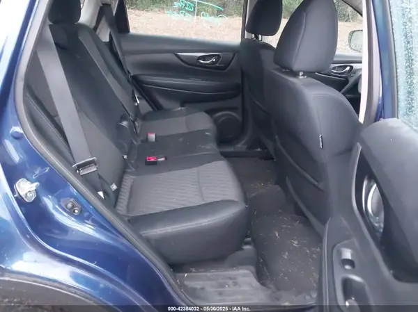 5N1AT2MV4JC717509 2018 NISSAN ROGUE - Image 8
