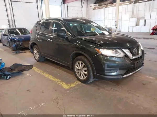 5N1AT2MV4JC720460 2018 NISSAN ROGUE - Image 1