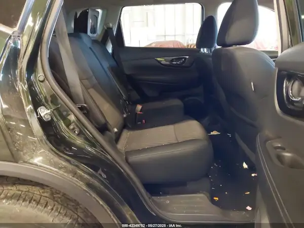 5N1AT2MV4JC720460 2018 NISSAN ROGUE - Image 8