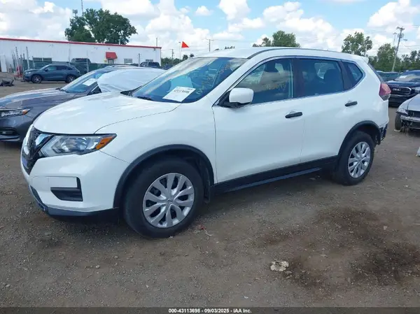 5N1AT2MV4JC723486 2018 NISSAN ROGUE - Image 2