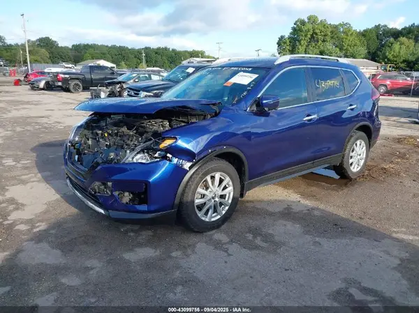 5N1AT2MV4JC724038 2018 NISSAN ROGUE - Image 2