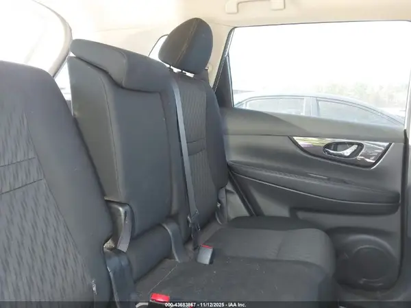 5N1AT2MV4JC725741 2018 NISSAN ROGUE - Image 8