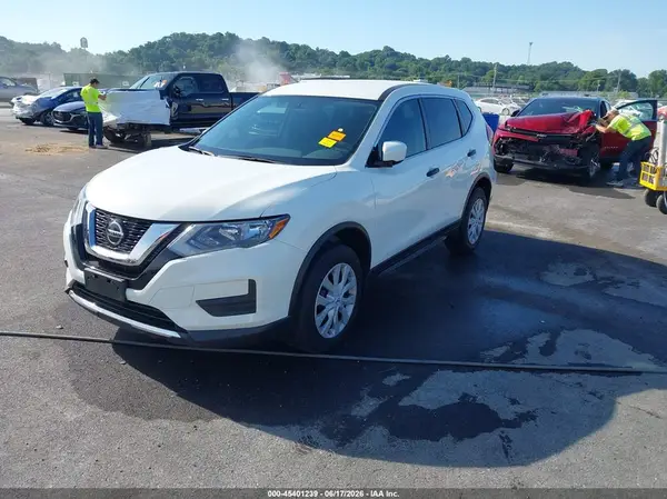 5N1AT2MV4JC731197 2018 NISSAN ROGUE - Image 2