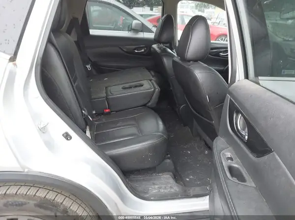 5N1AT2MV4JC732186 2018 NISSAN ROGUE - Image 8
