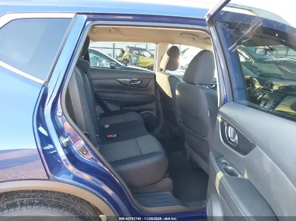 5N1AT2MV4JC733290 2018 NISSAN ROGUE - Image 8