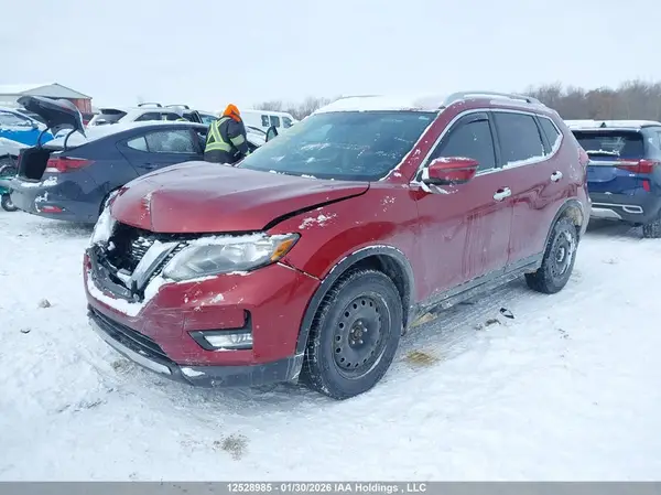 5N1AT2MV4JC736223 2018 NISSAN ROGUE - Image 2