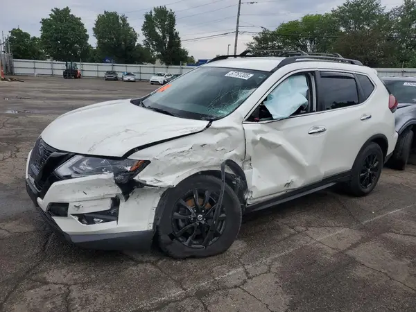 5N1AT2MV4JC736965 2018 NISSAN ROGUE - Image 1