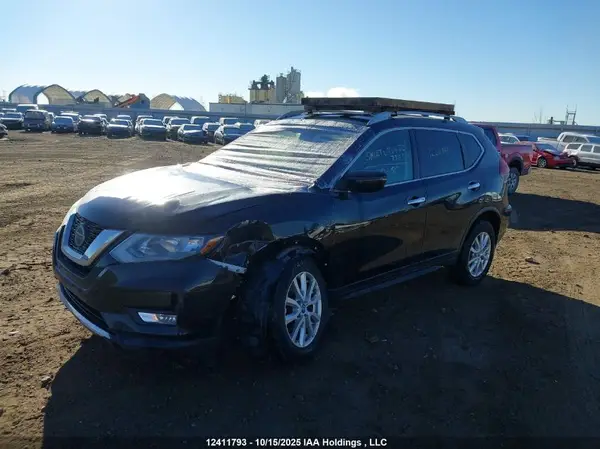 5N1AT2MV4JC738764 2018 NISSAN ROGUE - Image 2