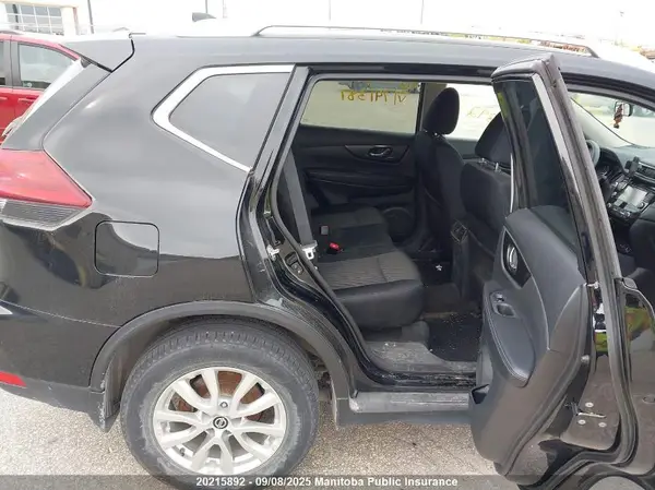 5N1AT2MV4JC741387 2018 NISSAN ROGUE - Image 8