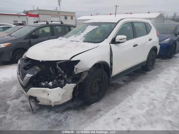 5N1AT2MV4JC741504 2018 NISSAN ROGUE - Image 2