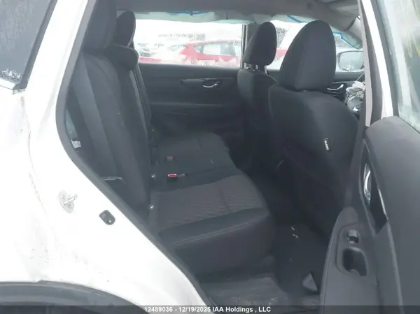 5N1AT2MV4JC741504 2018 NISSAN ROGUE - Image 8