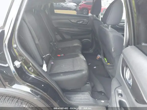 5N1AT2MV4JC742605 2018 NISSAN ROGUE - Image 8
