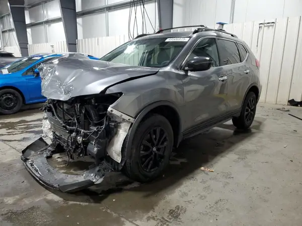5N1AT2MV4JC743382 2018 NISSAN ROGUE - Image 1