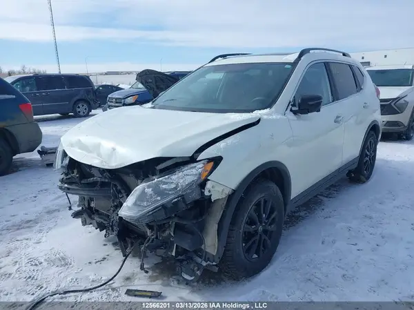 5N1AT2MV4JC751627 2018 NISSAN ROGUE - Image 2