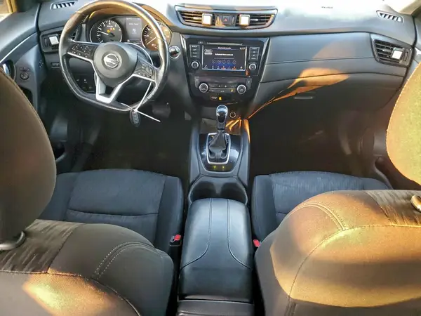 5N1AT2MV4JC758738 2018 NISSAN ROGUE - Image 8