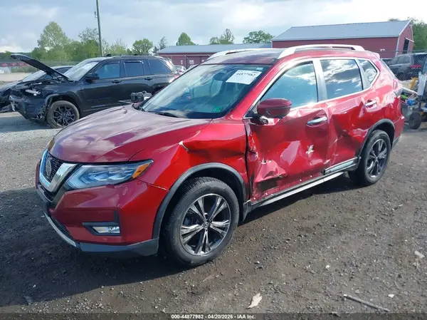 5N1AT2MV4JC760666 2018 NISSAN ROGUE - Image 2
