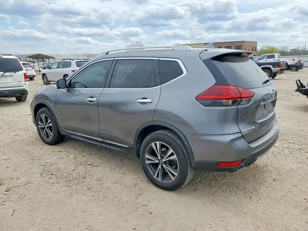 5N1AT2MV4JC762224 2018 NISSAN ROGUE - Image 2