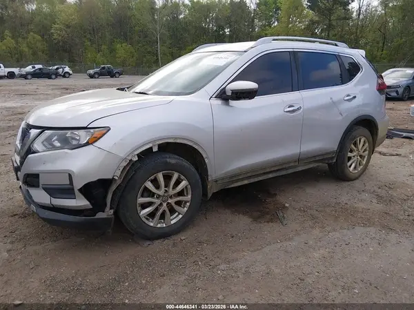 5N1AT2MV4JC771554 2018 NISSAN ROGUE - Image 2