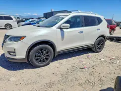 5N1AT2MV4JC772736 2018 NISSAN ROGUE