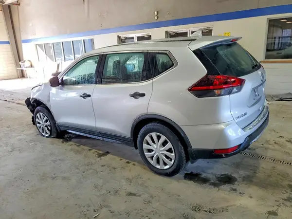 5N1AT2MV4JC773675 2018 NISSAN ROGUE - Image 2