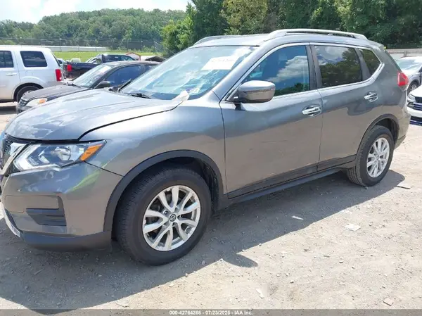 5N1AT2MV4JC785616 2018 NISSAN ROGUE - Image 2