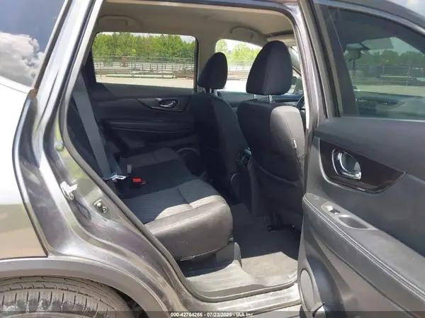 5N1AT2MV4JC785616 2018 NISSAN ROGUE - Image 8