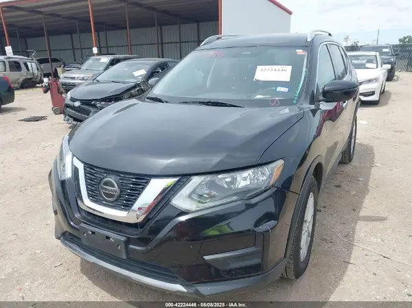 5N1AT2MV4JC786717 2018 NISSAN ROGUE - Image 2