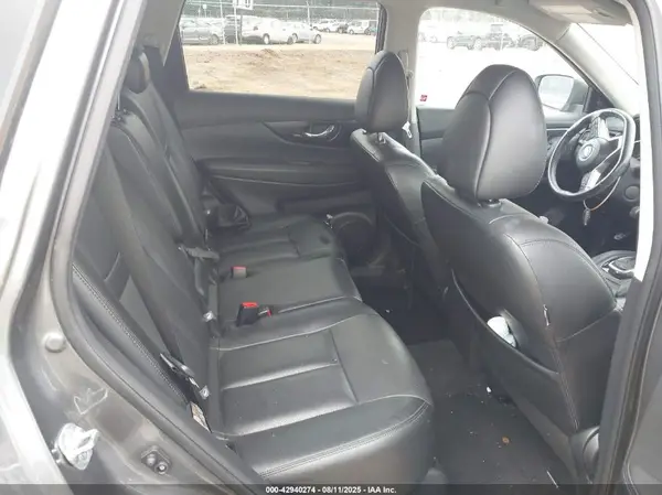 5N1AT2MV4JC787205 2018 NISSAN ROGUE - Image 8