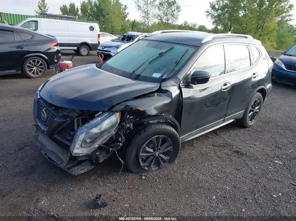 5N1AT2MV4JC788533 2018 NISSAN ROGUE - Image 2