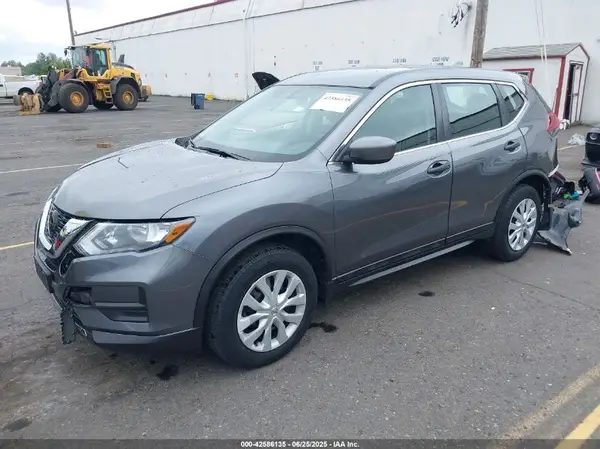 5N1AT2MV4JC789889 2018 NISSAN ROGUE - Image 2