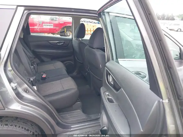 5N1AT2MV4JC789889 2018 NISSAN ROGUE - Image 8