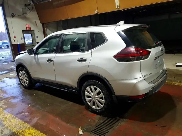 5N1AT2MV4JC790332 2018 NISSAN ROGUE - Image 2