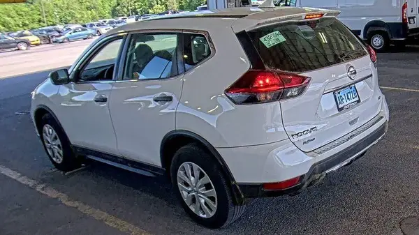5N1AT2MV4JC791206 2018 NISSAN ROGUE - Image 1