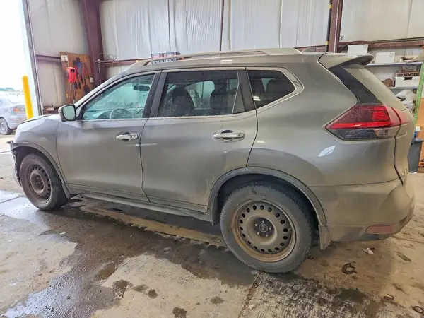 5N1AT2MV4JC795689 2018 NISSAN ROGUE - Image 2