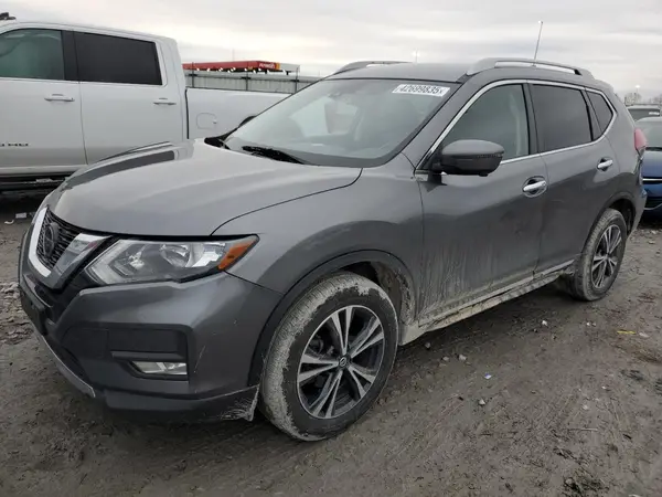 5N1AT2MV4JC797880 2018 NISSAN ROGUE - Image 1