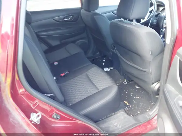 5N1AT2MV4JC804133 2018 NISSAN ROGUE - Image 8