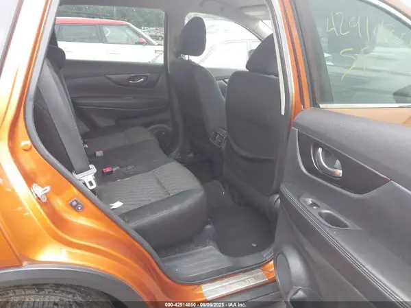 5N1AT2MV4JC805007 2018 NISSAN ROGUE - Image 8