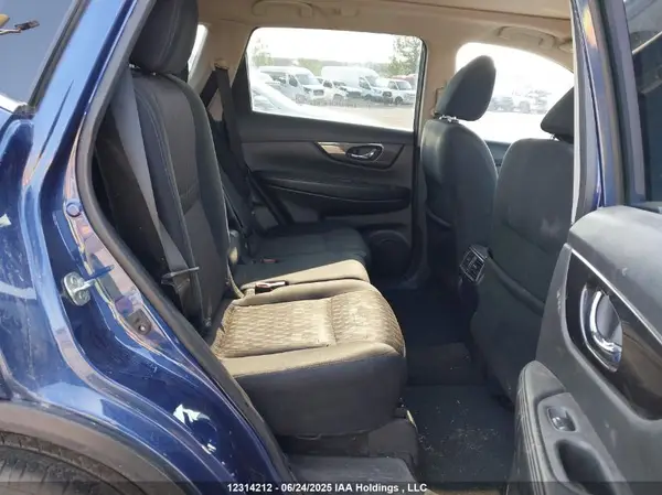 5N1AT2MV4JC807498 2018 NISSAN ROGUE - Image 8