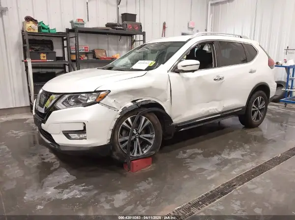 5N1AT2MV4JC809851 2018 NISSAN ROGUE - Image 2