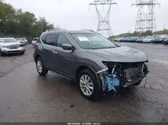 5N1AT2MV4JC810305 2018 NISSAN ROGUE